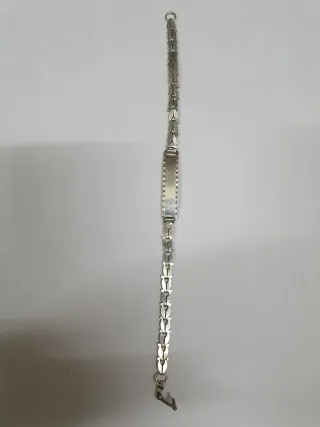 Pulsera de plata con placa