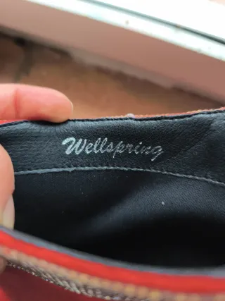 Stivaletti eleganti rossi con strass, in perfette