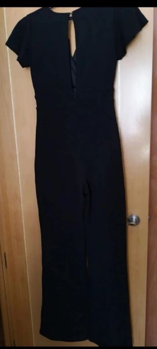 Mono de fiesta marca Fórmula Joven a estrenar.