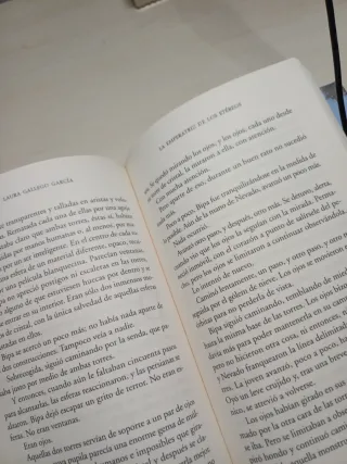 La Emperatriz de los Etéreos (edición ilustrada)