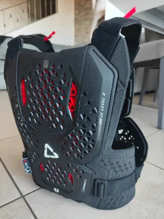 Pettorina Leatt Body Protector 4.5 EVO  taglia M/L