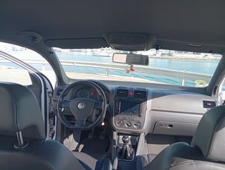 Volkswagen Golf 2005