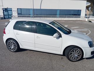 Volkswagen Golf 2005