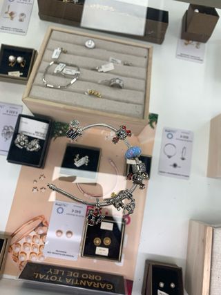 PULSERA PANDORA Y CHARMS DISNEY