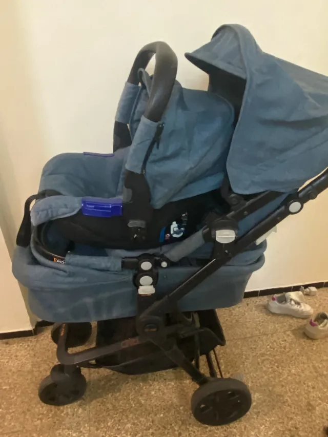 Carrito de bebé negociable el precio