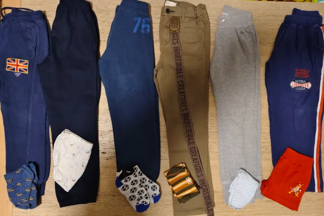 Lotto vestiti bambino 8 anni