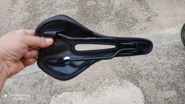 Sillín Sportourer A3 Gel Flow.