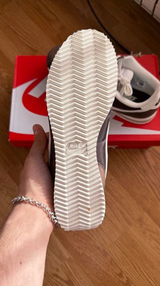 Nike Cortez Marrón y Blanco