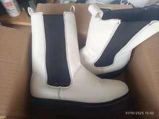 Botines Emmshu Blancos Talla 40