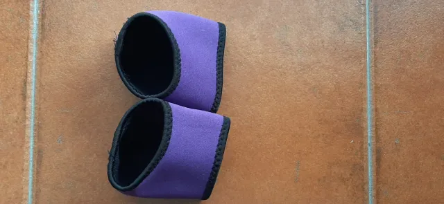 Taloneras para niños moradas