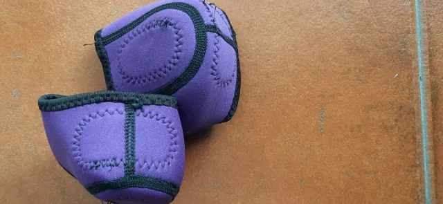 Taloneras para niños moradas