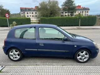 Renault Clio 2001