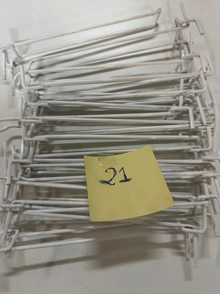 Ganchos metálicos para panel expositor