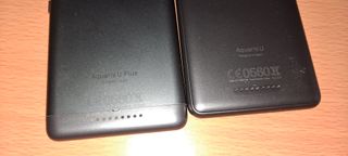 2 móviles BQ negros