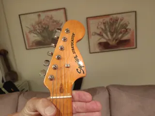 Guitarra Fender Squier Stratocaster Negra