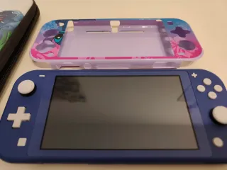 Nintendo Switch Lite Blu/Viola + Cover