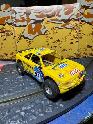 Coche Scalextric Peugeot 405 África
