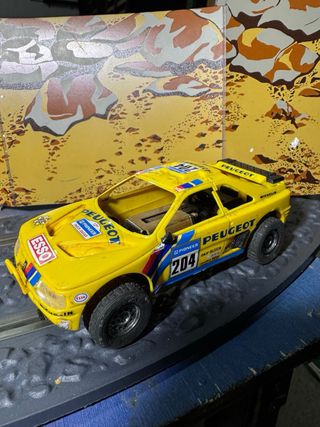 Coche Scalextric Peugeot 405 África