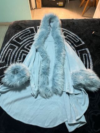 Capa pelito celeste talla única