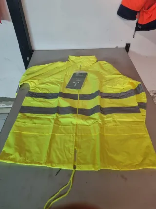 K-Way Giacca  e pantaloni Antivento Verde Fluo Tag