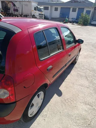 Renault Clio 2002