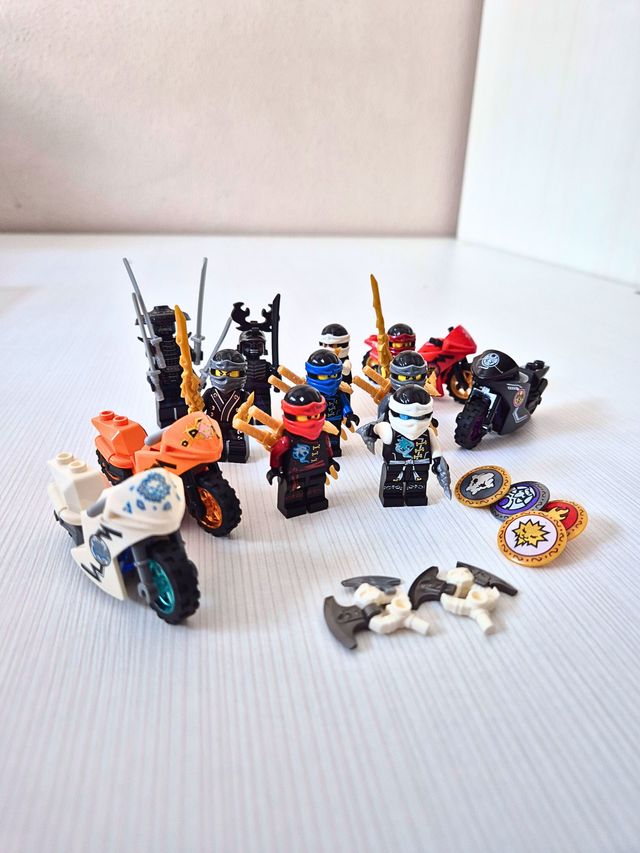Lego Ninjago: Lote Personajes y Motos