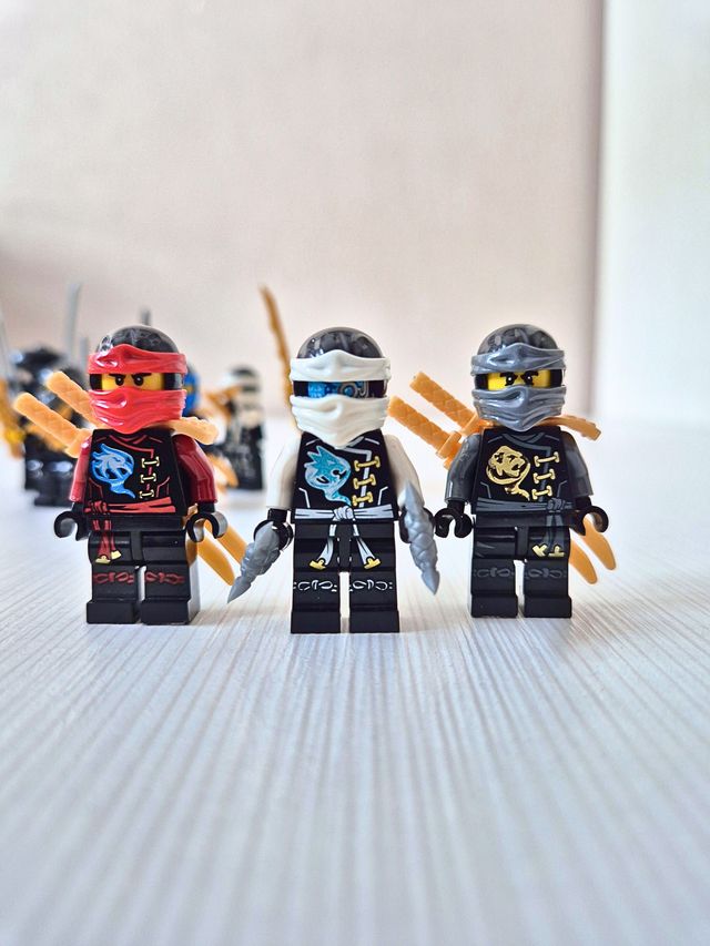 Lego Ninjago: Lote Personajes y Motos