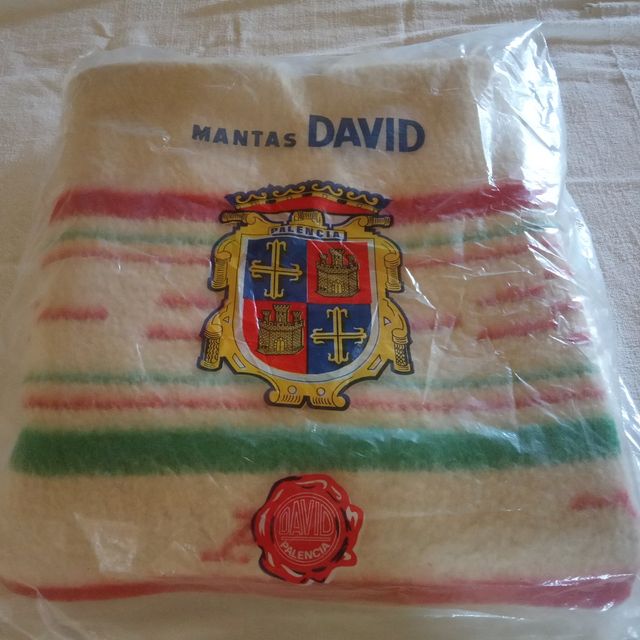 Copriletto David in pura lana con confezione originale