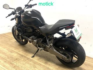 DUCATI MONSTER 821