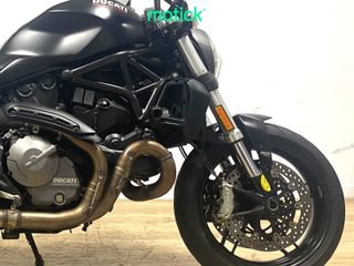 DUCATI MONSTER 821