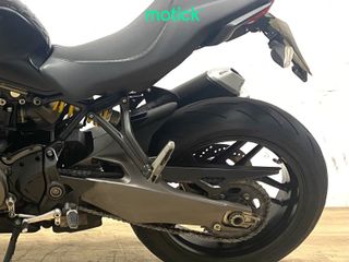 DUCATI MONSTER 821