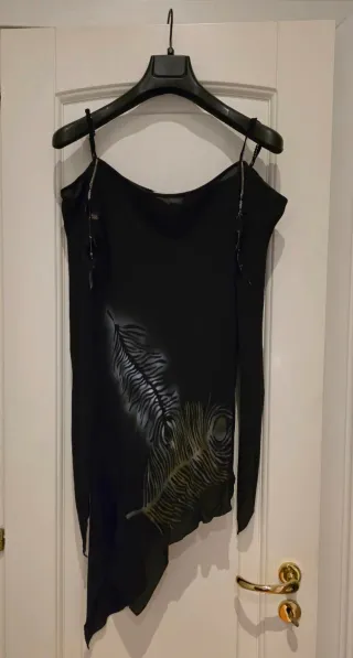 Top asimmetrico piume Byblos