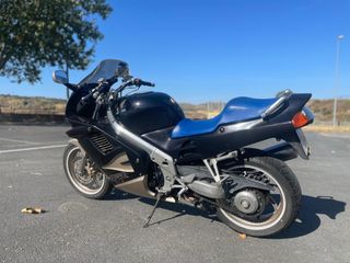 Honda VFR 750F RC36 II