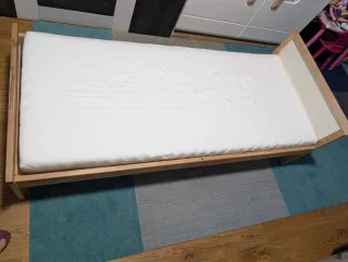 Cama infantil Ikea madera con colchón