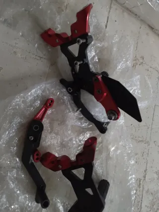 Estriberas retrasadas S1000RR