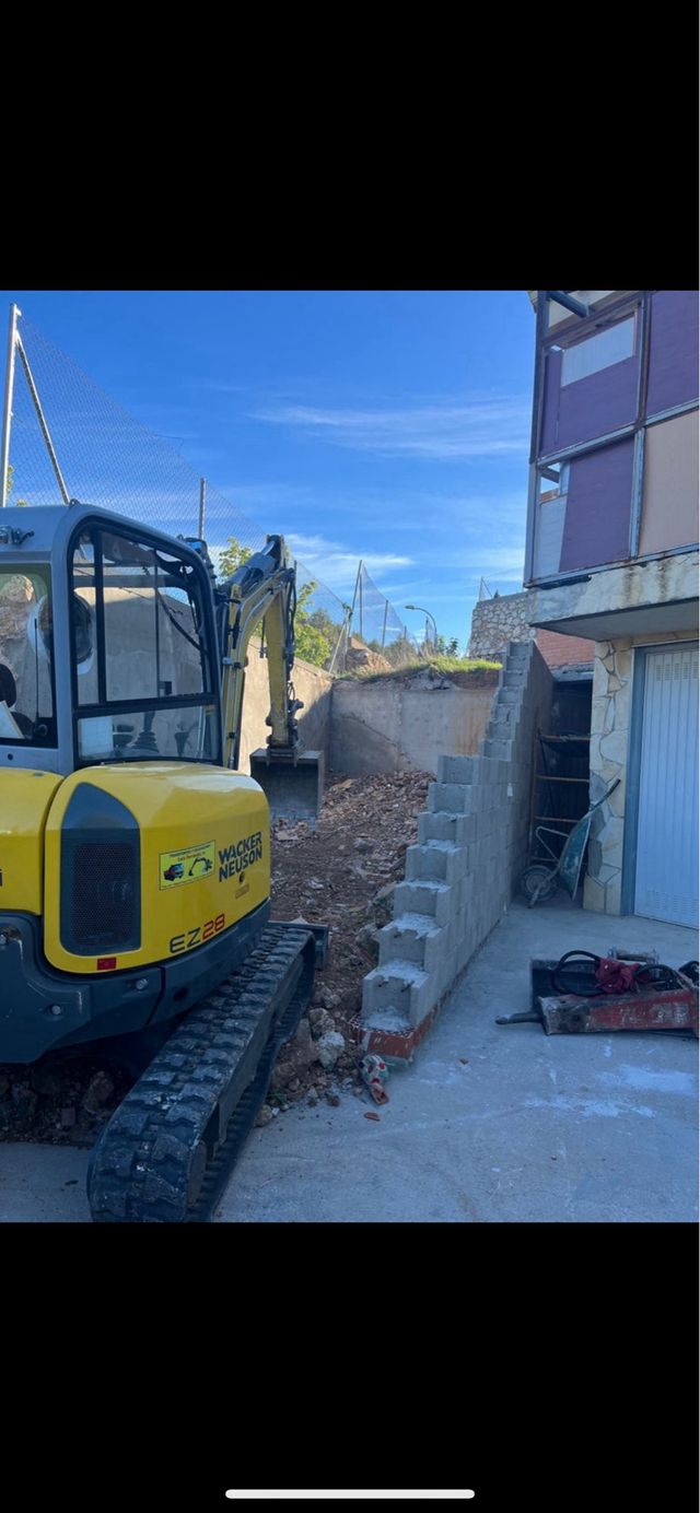 trabajo con mini excavadora