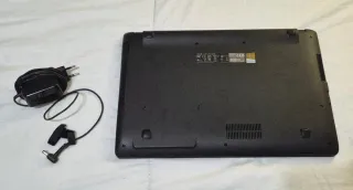 Portátil ASUS X551CA - Windows 10 Instalado