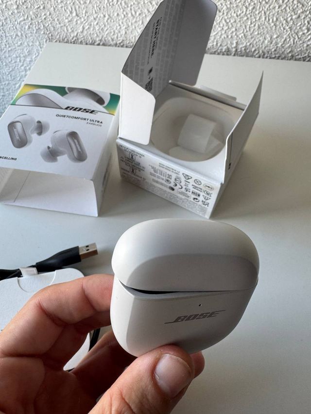 Caja Bose Ultra Earbuds + Almohadillas Recambio