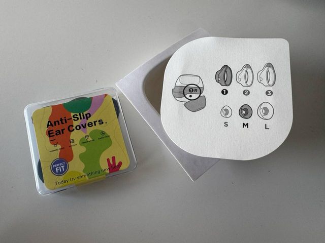 Caja Bose Ultra Earbuds + Almohadillas Recambio