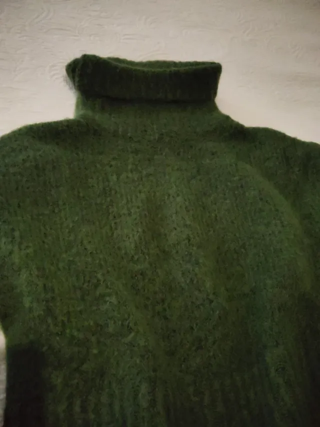 Jersey Zara cuello alto verde