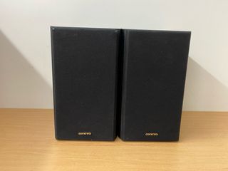 Altavoces Onkyo D-062A