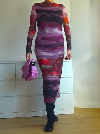 Vestido malla estampado morado y rojo