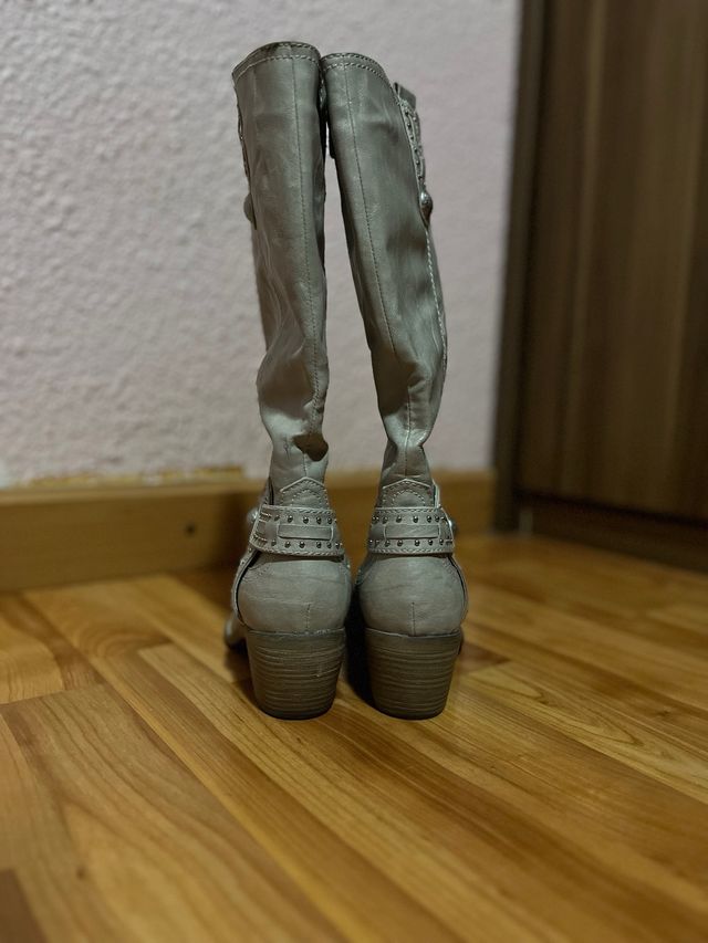 Botas grises talla 36 poco uso