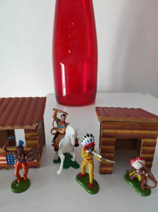 Britains Soldatini West Cowboy Indiani Cavalli