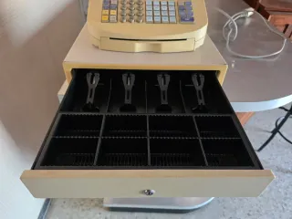 Caja Registradora Olivetti ECR 2400 EURO