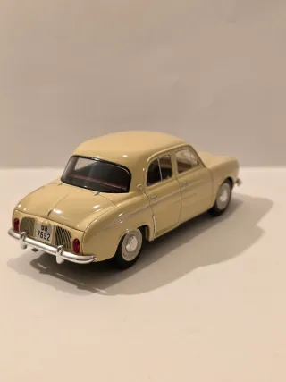 Renault Dauphine 1:24