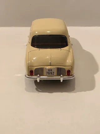 Renault Dauphine 1:24