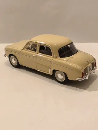 Renault Dauphine 1:24
