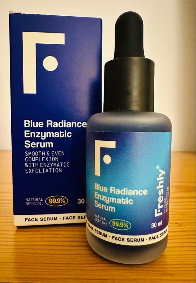 Siero Enzimatico Blue Radiance di Freshly Cosmetics