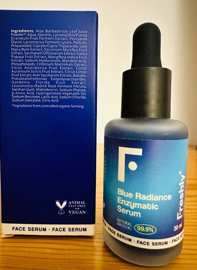 Siero Enzimatico Blue Radiance di Freshly Cosmetics
